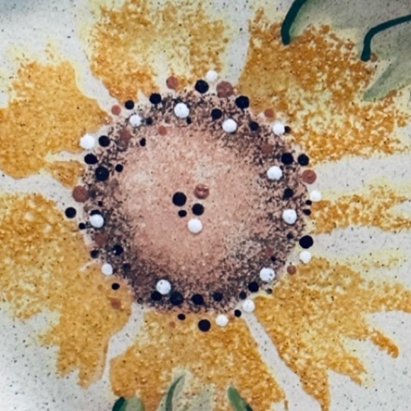 🌟5xHP🌟VTG 1980s Ceramic Heart Shaped Dish with Hand Painted Sunflowers - Picture 5 of 8